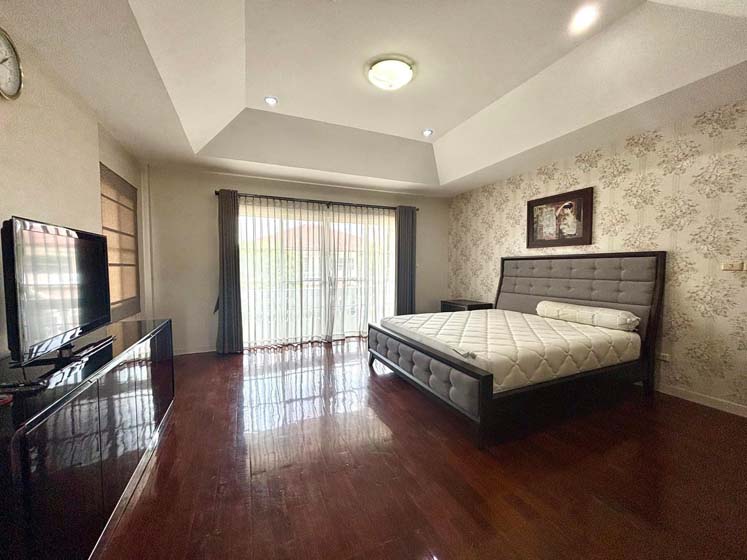 House with Shared Pool in Sukhumvit 